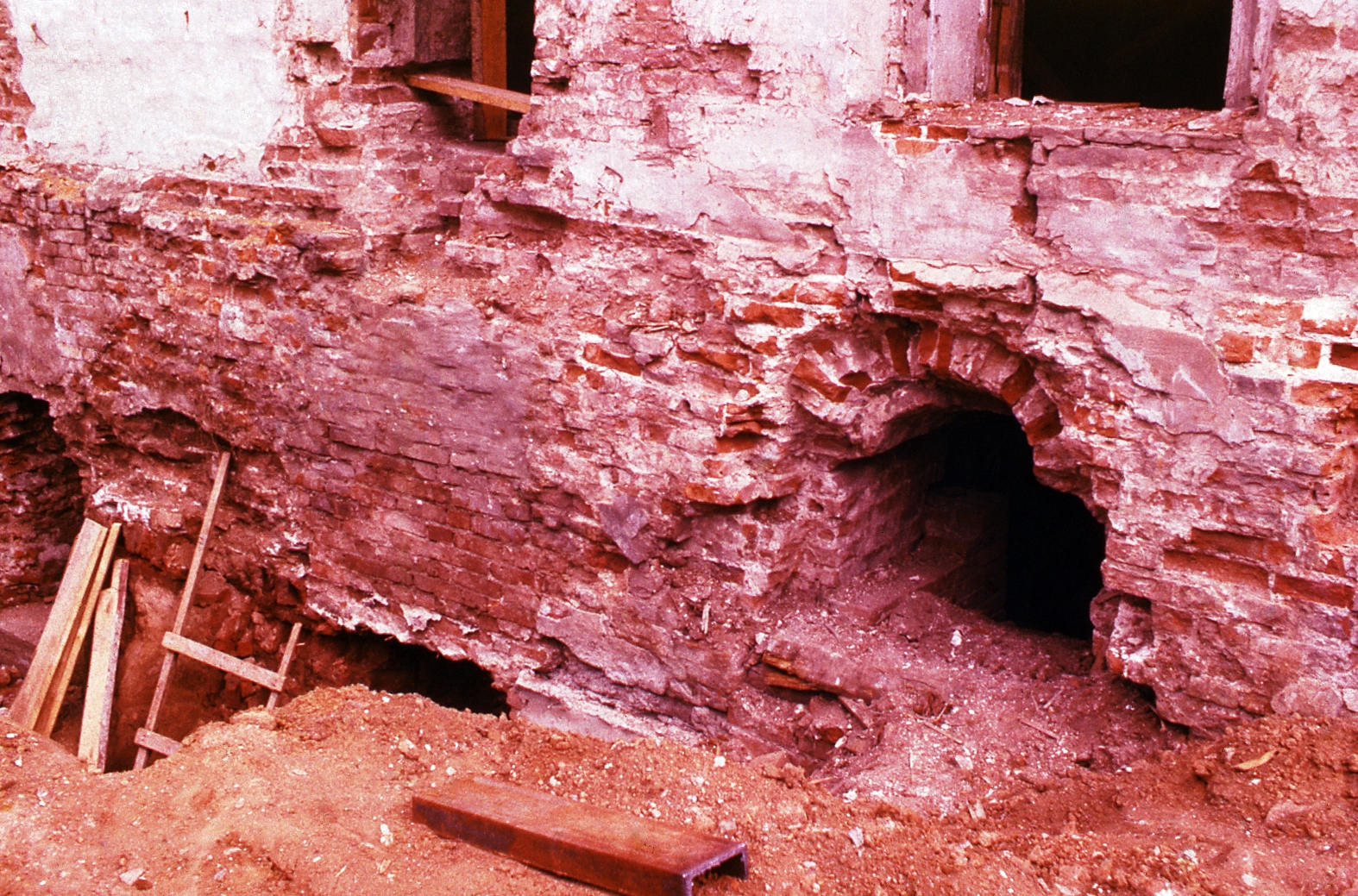 НИАЛ ВятГУ. Реконструкция монастыря 1989 г. (2).jpg